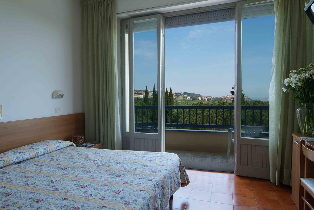 Albergo Le Sorgenti Chianciano Terme Rom bilde